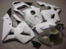 Laden Sie das Bild in den Galerie-Viewer, All Pearl White No decals - CBR600RR 03-04 Fairing Kit -