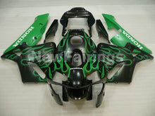 Laden Sie das Bild in den Galerie-Viewer, Black and Green Flame - CBR600RR 03-04 Fairing Kit -