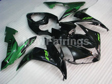 Laden Sie das Bild in den Galerie-Viewer, Black and Green Flame - YZF-R1 04-06 Fairing Kit - Vehicles