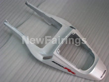 Laden Sie das Bild in den Galerie-Viewer, Black and Pearl White Factory Style - CBR600RR 05-06 Fairing