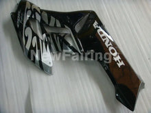 Laden Sie das Bild in den Galerie-Viewer, Black and Silver Fire - CBR1000RR 04-05 Fairing Kit -