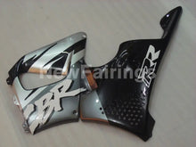 Laden Sie das Bild in den Galerie-Viewer, Black and Grey Factory Style - CBR 900 RR 92-93 Fairing Kit