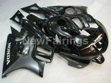 Laden Sie das Bild in den Galerie-Viewer, Black and Grey Factory Style - CBR600 F3 95-96 Fairing Kit