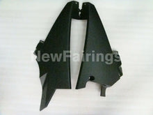 Laden Sie das Bild in den Galerie-Viewer, Black and Matte Factory Style - GSX - R1000 07 - 08 Fairing