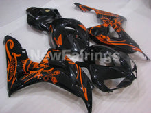 Laden Sie das Bild in den Galerie-Viewer, Black and Orange Factory Style - CBR1000RR 06-07 Fairing Kit