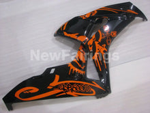 Laden Sie das Bild in den Galerie-Viewer, Black and Orange Factory Style - CBR1000RR 06-07 Fairing Kit