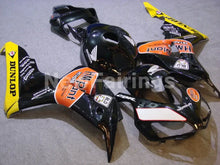 Laden Sie das Bild in den Galerie-Viewer, Black and Orange HM plant - CBR1000RR 06-07 Fairing Kit