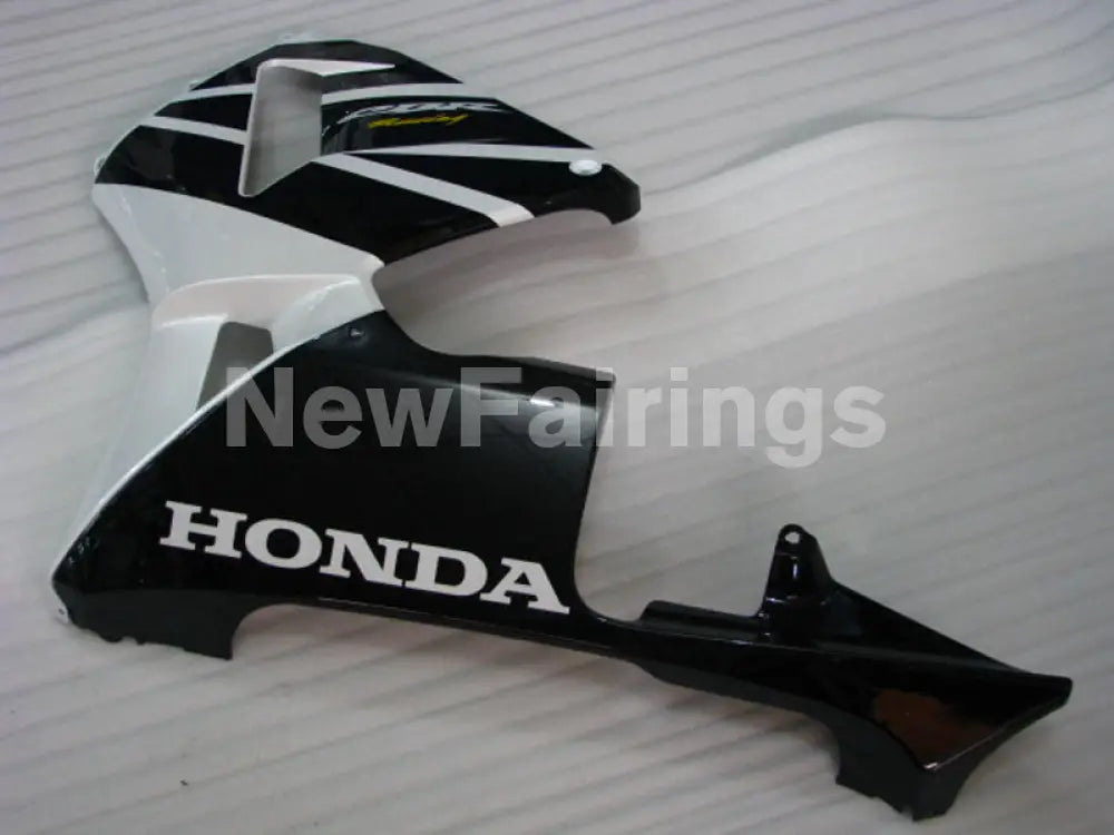Black and Pearl White Factory Style - CBR600RR 05-06 Fairing Kit