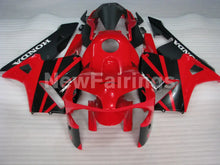 Laden Sie das Bild in den Galerie-Viewer, Black and Red Factory Style - CBR600RR 03-04 Fairing Kit -