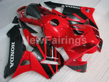 Laden Sie das Bild in den Galerie-Viewer, Black and Red Factory Style - CBR600RR 03-04 Fairing Kit -
