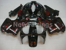 Laden Sie das Bild in den Galerie-Viewer, Black and Red Flame - CBR 900 RR 92-93 Fairing Kit