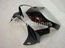 Laden Sie das Bild in den Galerie-Viewer, Black and Red Flame - CBR 954 RR 02-03 Fairing Kit -