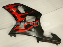 Laden Sie das Bild in den Galerie-Viewer, Black and Red Flame - GSX-R600 01-03 Fairing Kit