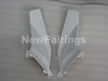 Laden Sie das Bild in den Galerie-Viewer, Black and White PlayBoy - CBR600RR 05-06 Fairing Kit -