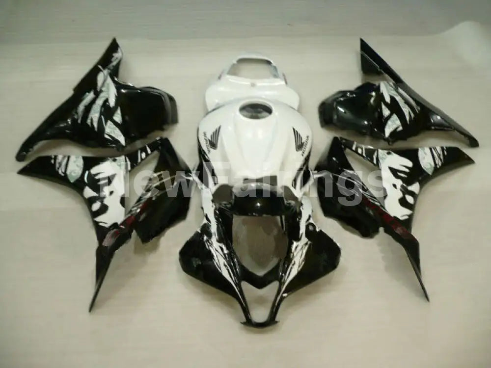 Black and White Skull - CBR600RR 07-08 Fairing Kit