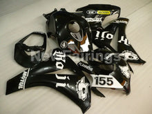 Laden Sie das Bild in den Galerie-Viewer, Black and White Wolf - CBR1000RR 08-11 Fairing Kit