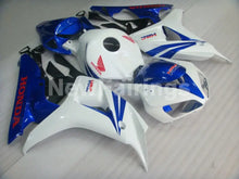 Laden Sie das Bild in den Galerie-Viewer, Blue and White Factory Style - CBR1000RR 06-07 Fairing Kit -