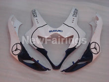 Laden Sie das Bild in den Galerie-Viewer, Blue and White Jordan - GSX - R1000 05 - 06 Fairing Kit