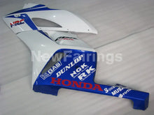 Laden Sie das Bild in den Galerie-Viewer, Blue and White Factory Style - CBR1000RR 04-05 Fairing Kit