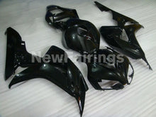 Bild in der Galerieansicht laden, Gloss Black No decals - CBR1000RR 06-07 Fairing Kit