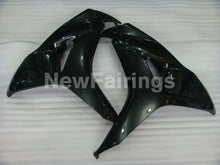 Bild in der Galerieansicht laden, Gloss Black No decals - CBR1000RR 06-07 Fairing Kit