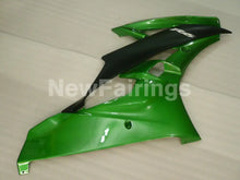 Laden Sie das Bild in den Galerie-Viewer, Green and Matte Black Factory Style - YZF-R6 06-07 Fairing Kit Vehicles &amp; Parts &gt; Vehicle Parts &amp; Accessories &gt; Motor