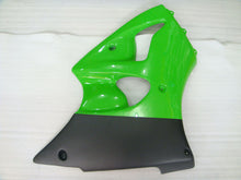 Laden Sie das Bild in den Galerie-Viewer, Green and Black Factory Style - NINJA ZX-6R 00-02 Fairing