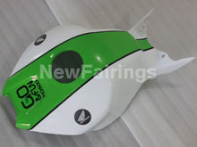 Laden Sie das Bild in den Galerie-Viewer, Green and White GO &amp; FUN - CBR1000RR 06-07 Fairing Kit