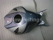 Laden Sie das Bild in den Galerie-Viewer, Grey and Silver Black Factory Style - CBR1000RR 06-07
