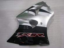 Laden Sie das Bild in den Galerie-Viewer, Silber- und Schwarz-Werksstil – NINJA ZX-6R 00-02 Verkleidungssatz