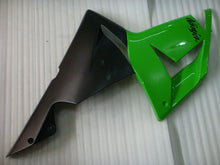 Laden Sie das Bild in den Galerie-Viewer, Green and Black Factory Style - NINJA ZX-10R 04-05 Fairing Kit