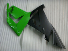 Laden Sie das Bild in den Galerie-Viewer, Green and Black Factory Style - NINJA ZX-10R 04-05 Fairing Kit