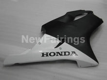 Laden Sie das Bild in den Galerie-Viewer, Matte Black and White Factory Style - CBR600 F4i 04-06