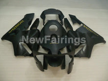 Laden Sie das Bild in den Galerie-Viewer, Matte Black with gold decals Factory Style - CBR600RR 03-04 Fairing Kit