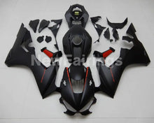 Bild in der Galerieansicht laden, Matte Black and Red Factory Style - CBR1000RR 17-19 Fairing Kit