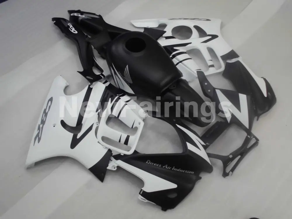 Matte Black and White Factory Style - CBR600 F3 95-96 Fairing Kit