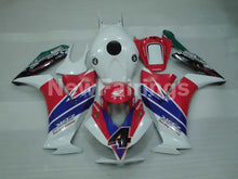Laden Sie das Bild in den Galerie-Viewer, Number 4 White and Red Blue MOTUL - CBR1000RR 12-16 Fairing