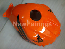 Laden Sie das Bild in den Galerie-Viewer, Orange and Black Repsol - CBR600RR 03-04 Fairing Kit -