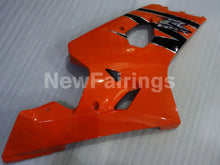 Laden Sie das Bild in den Galerie-Viewer, Orange Black Factory Style - GSX-R600 04-05 Fairing Kit -