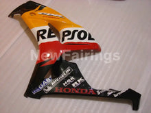 Laden Sie das Bild in den Galerie-Viewer, Orange and Black Red Repsol - CBR1000RR 06-07 Fairing Kit