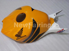 Laden Sie das Bild in den Galerie-Viewer, Orange and Black Red Repsol - CBR1000RR 06-07 Fairing Kit