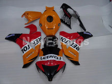 Laden Sie das Bild in den Galerie-Viewer, Orange Red and Black Repsol - CBR1000RR 08-11 Fairing Kit -