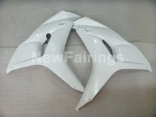 Laden Sie das Bild in den Galerie-Viewer, Pearl White and Black No decals - CBR1000RR 06-07 Fairing