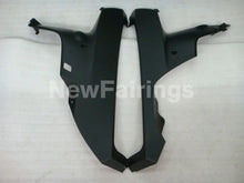Laden Sie das Bild in den Galerie-Viewer, Pearl White and Black No decals - CBR1000RR 06-07 Fairing
