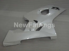 Laden Sie das Bild in den Galerie-Viewer, Pearl White with Black Decals Factory Style - GSX-R750 04-05 Fairing Kit