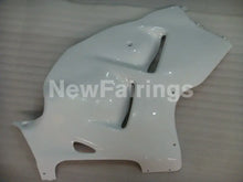 Laden Sie das Bild in den Galerie-Viewer, Pearl White No decals - GSX1300R Hayabusa 99-07 Fairing Kit