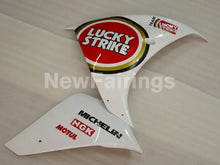 Laden Sie das Bild in den Galerie-Viewer, Red White Lucky Strike - YZF-R1 09-11 Fairing Kit