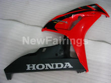 Laden Sie das Bild in den Galerie-Viewer, Red and Black Factory Style - CBR1000RR 06-07 Fairing Kit