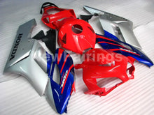 Laden Sie das Bild in den Galerie-Viewer, Red Blue and Silver Factory Style - CBR1000RR 04-05 Fairing Kit