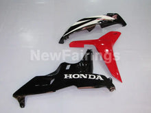 Laden Sie das Bild in den Galerie-Viewer, Red and White Black Factory Style - CBR600RR 07-08 Fairing